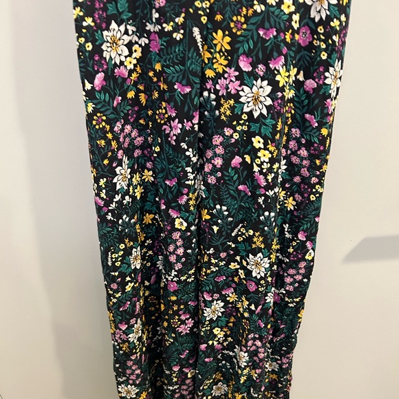 Old Navy Floral Cami Dress Criss Cross back Size Large Black Purple EUC U0812 - Picture 4 of 7